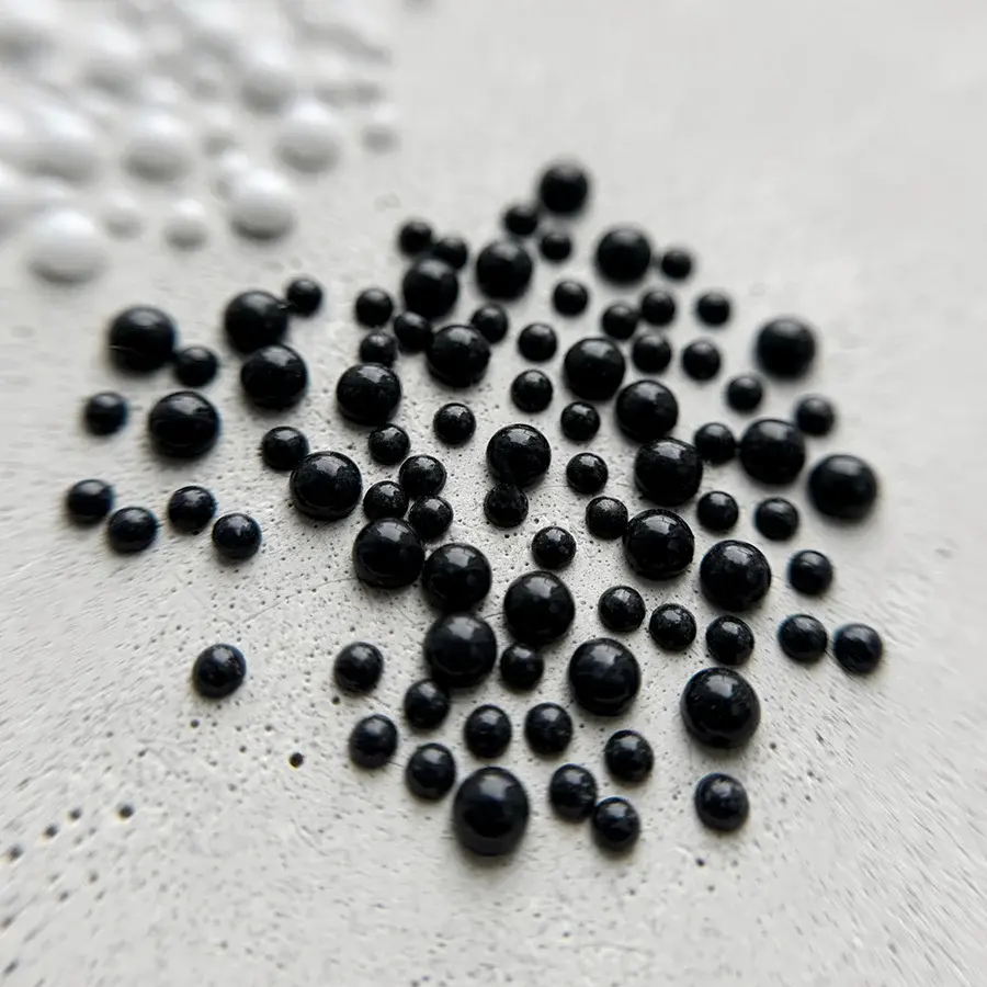 Marie eve mongeau bijoux perle noir blanc matte3