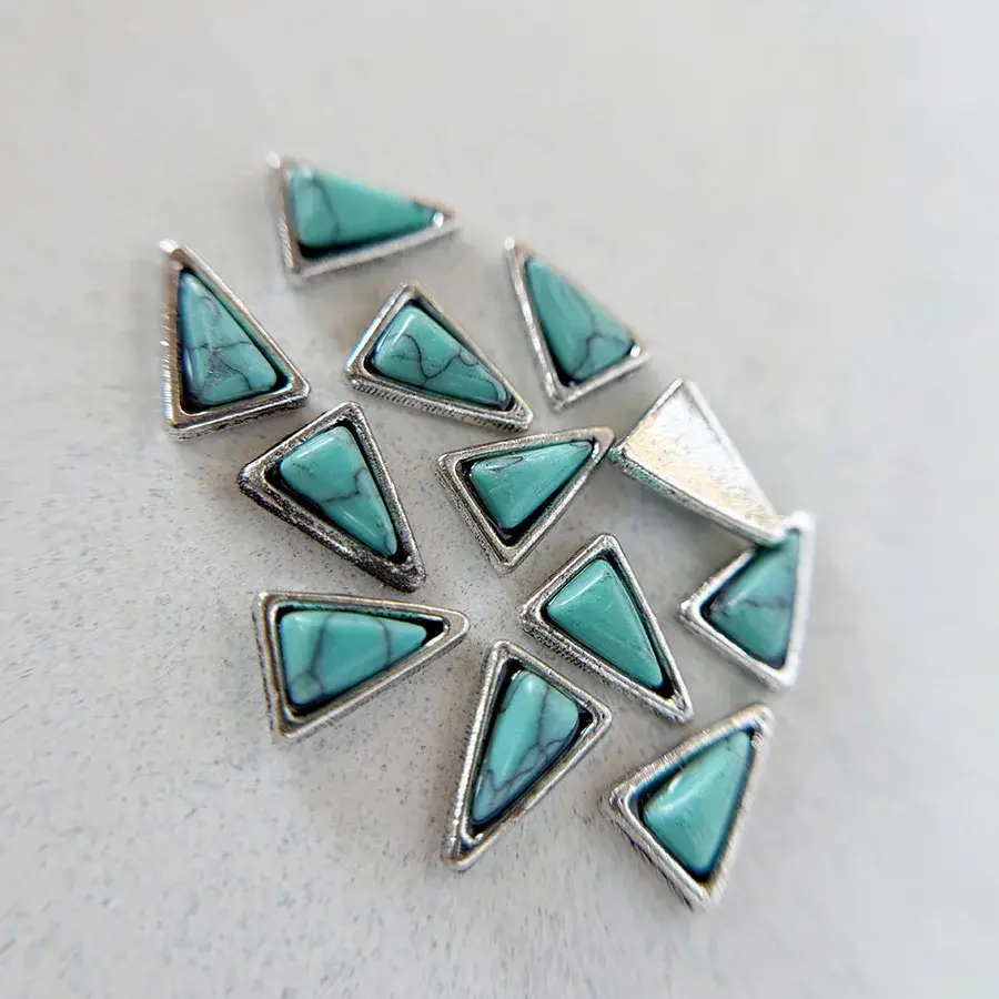 Marie eve mongeau bijoux vintage triangle aqua argent3