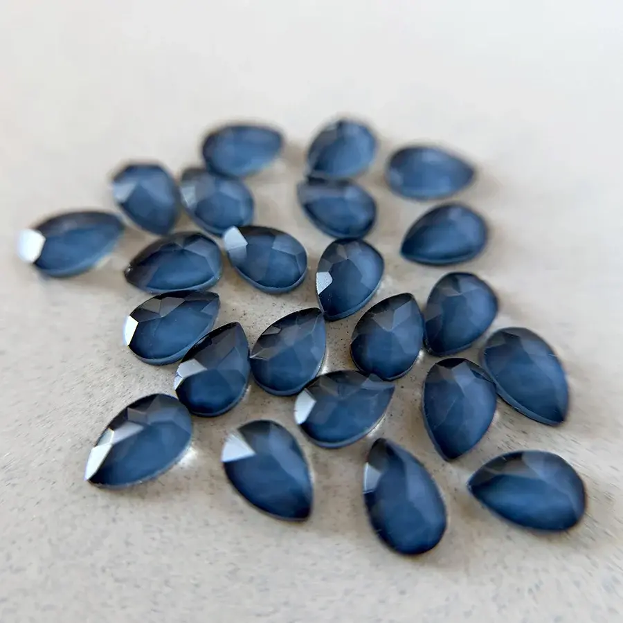 Marie eve mongeau diamants formes prussian blue3