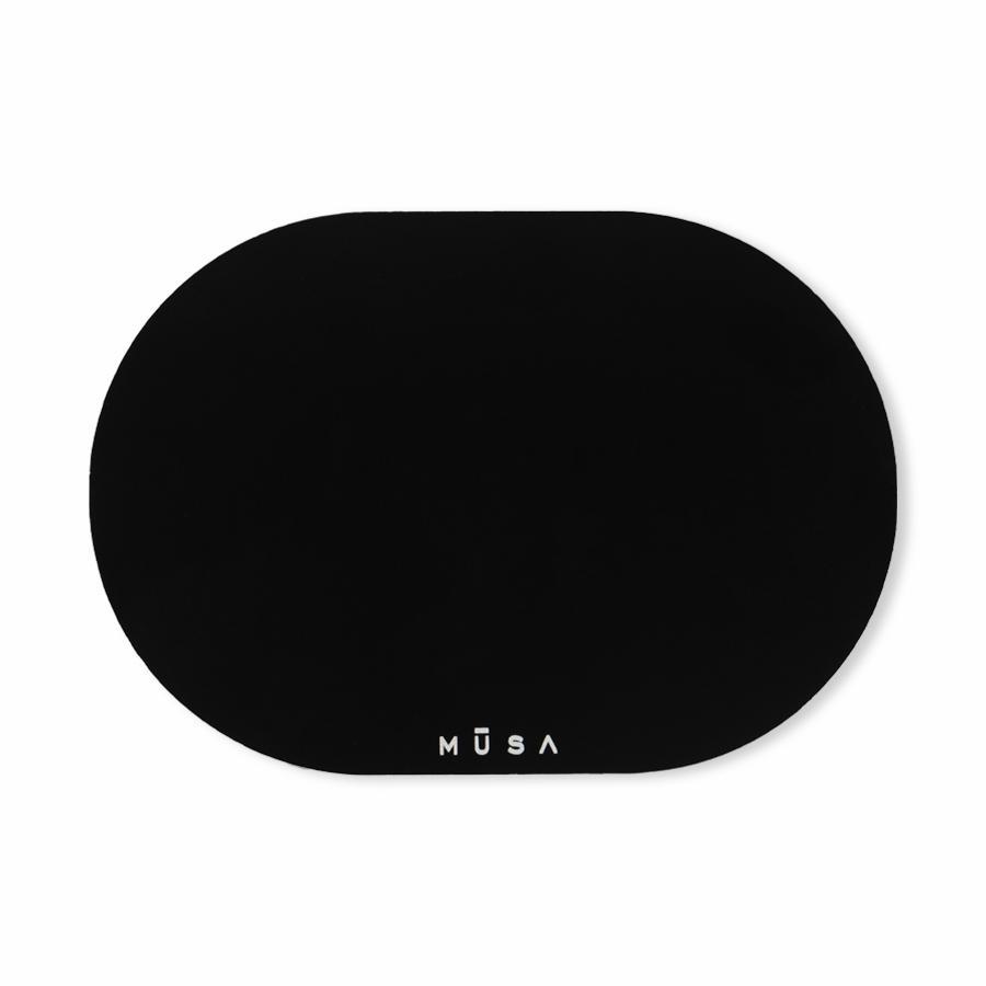 Palette nail art black