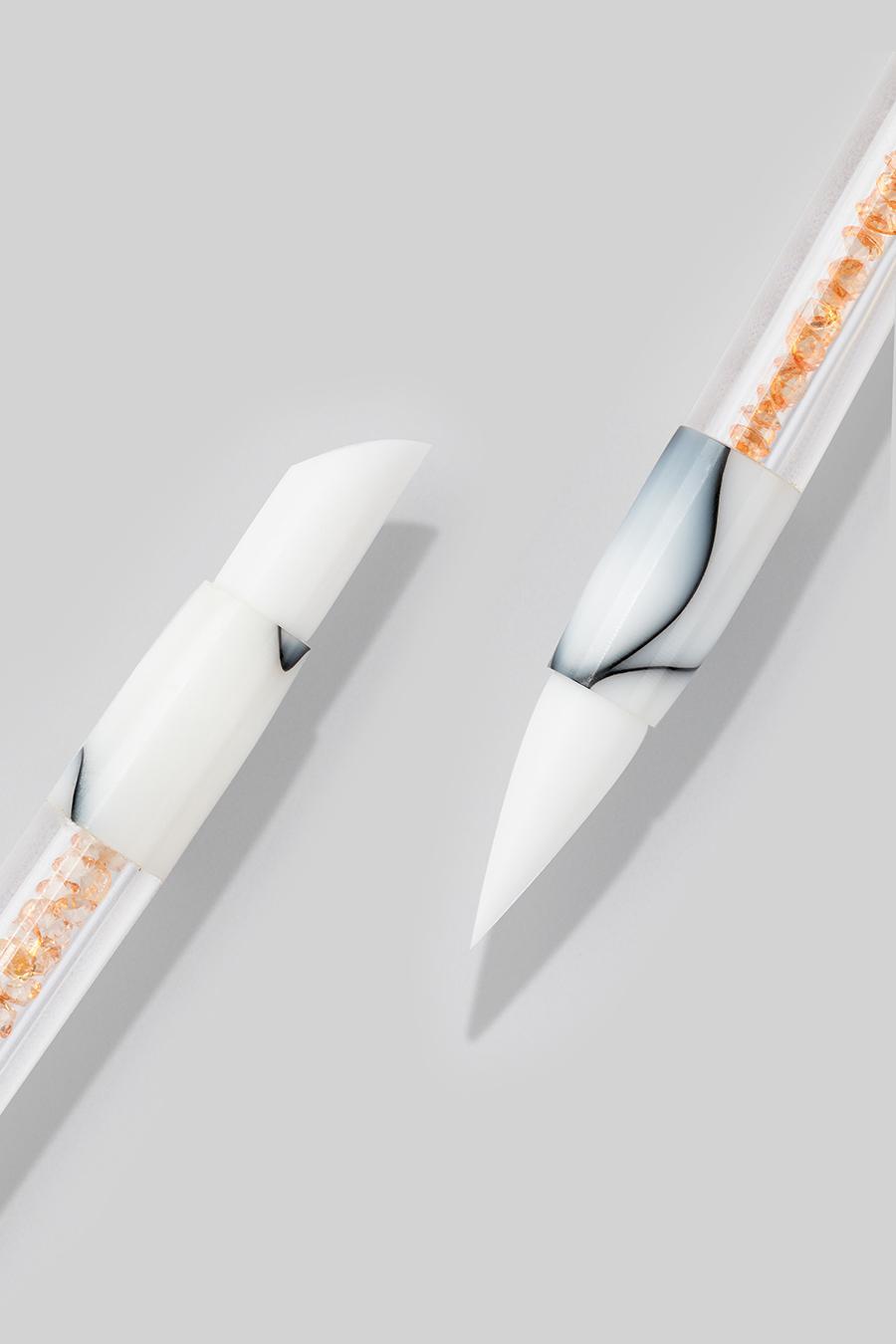 Siliconbrush 1 